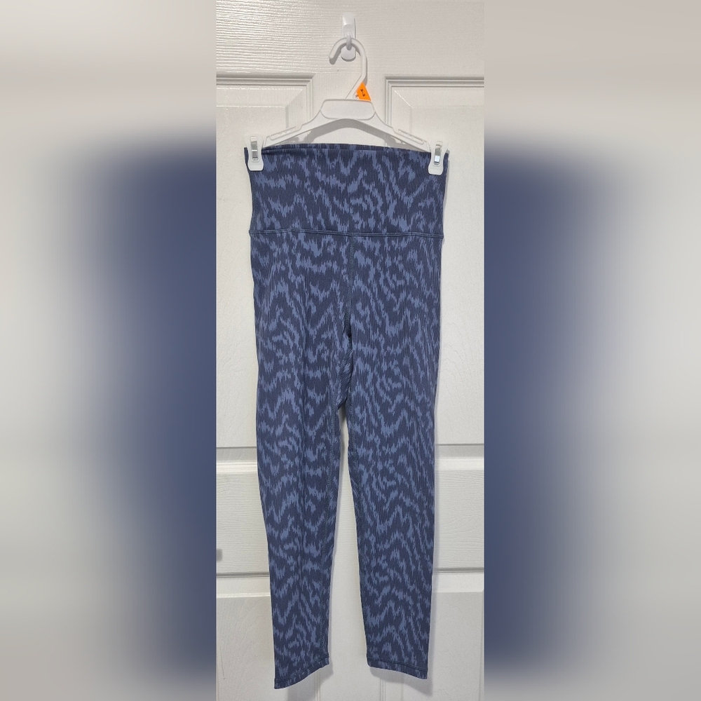 Aerie Blue Leggings - Size M Short